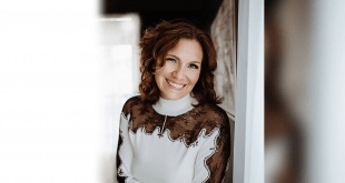 Debra Muth