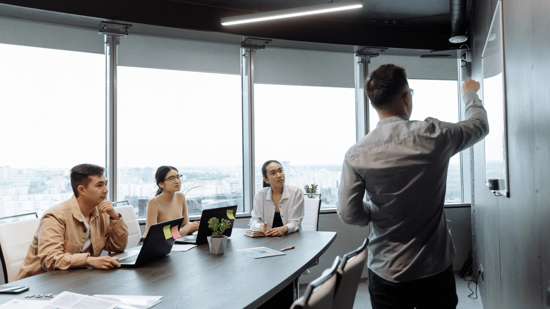 Why Your First Board Seat Should Be Outside Your Industry